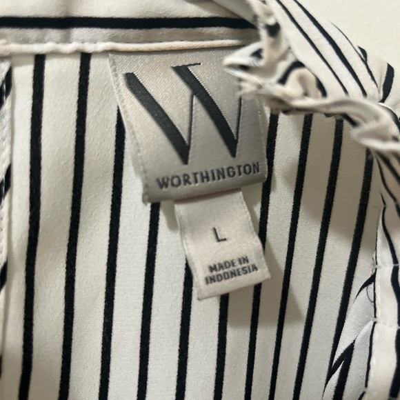 Worthington Medium Sleeveless turtleneck ruffle blouse - Picture 3 of 5